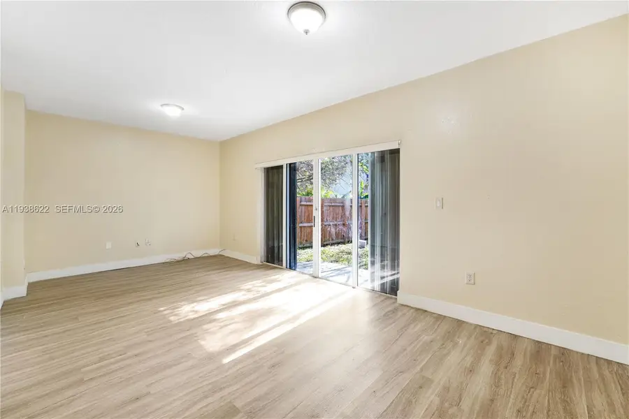 631 SW 10th St, Florida City, FL 33034 - Image #3