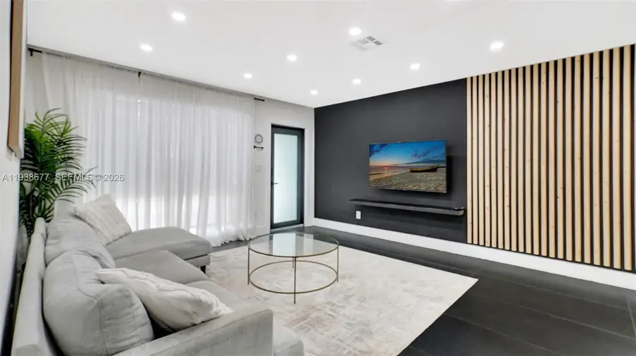 603 N 32nd Ave, Hollywood, FL 33021 - Image #3