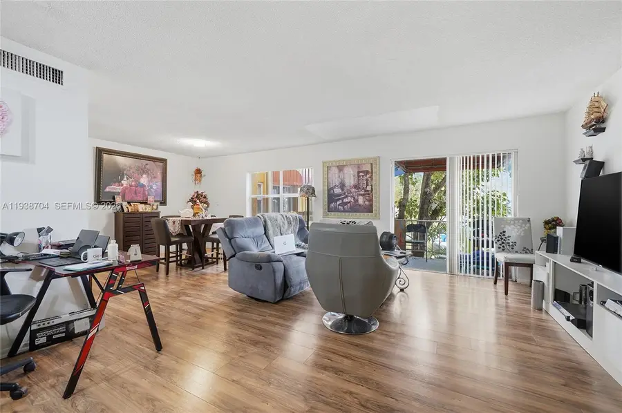 17901 NW 68th Ave #R206, Hialeah, FL 33015 - Image #3