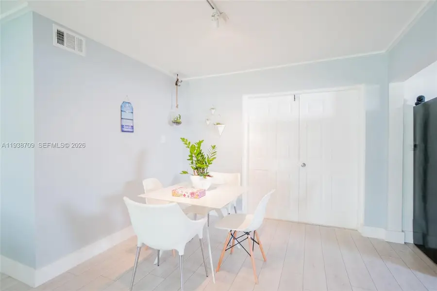 3330 SW 59th Ter, West Park, FL 33023 - Image #2