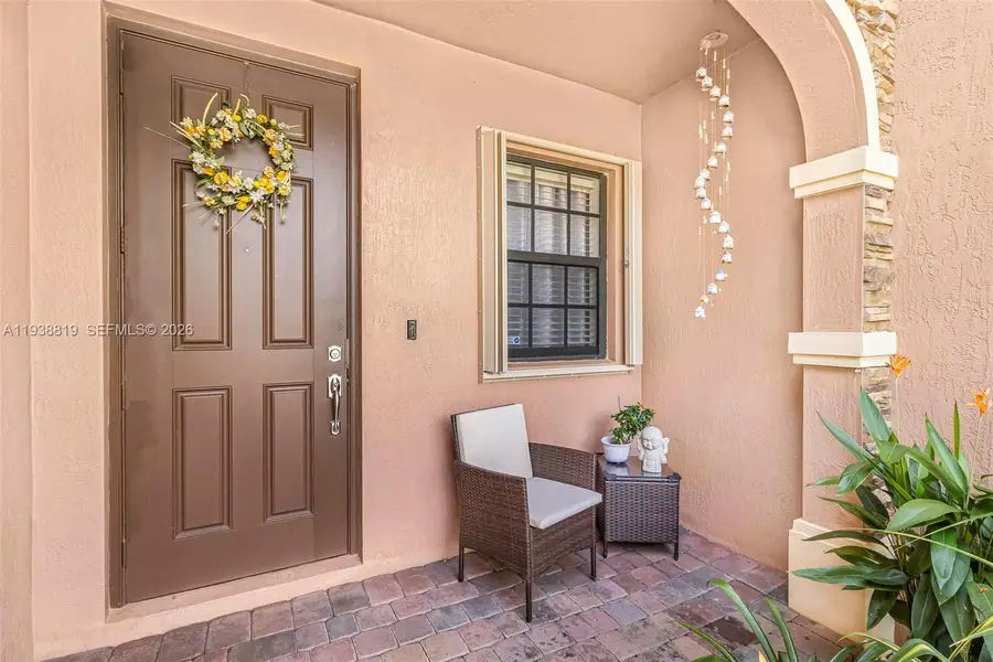 3780 NE 3rd Ct, Homestead, FL 33033 - Image #2