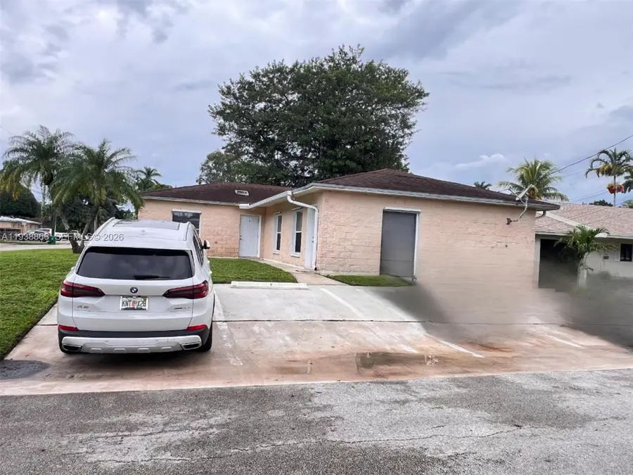 4865-4867 SW 65th Way #a-c, Davie, FL 33314 - Image #2