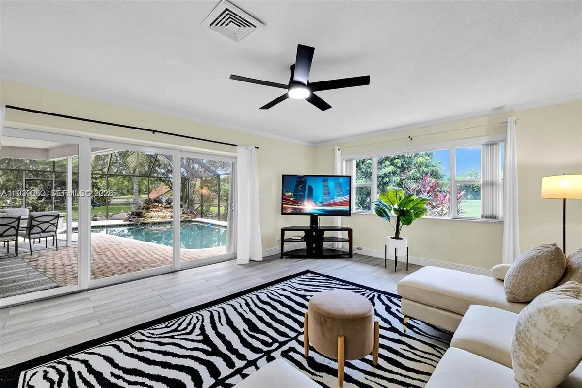 5706 Guava Dr, Tamarac, FL 33319 - Image #1