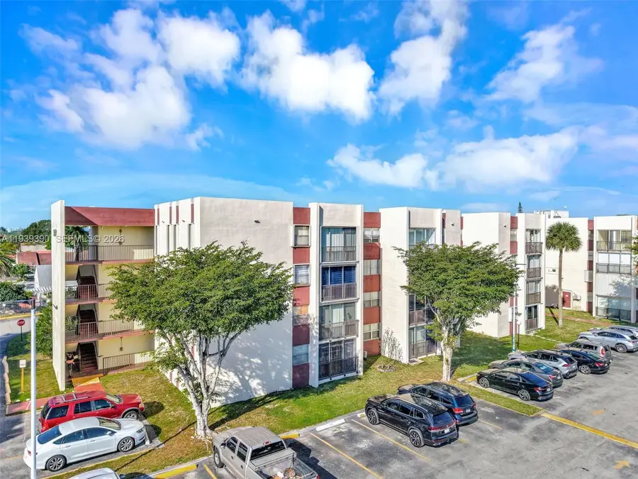 9441 SW 4th St #309, Miami, FL 33174 - Image #2