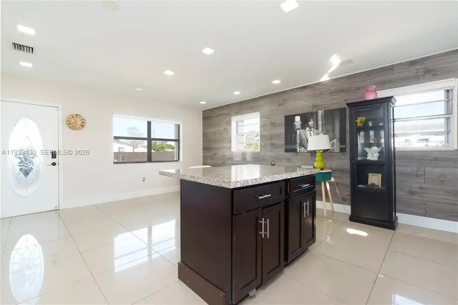 20731 NW 32nd Pl, Miami Gardens, FL 33056 - Image #3