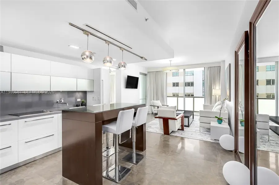 220 21st St #507, Miami Beach, FL 33139 - Image #2
