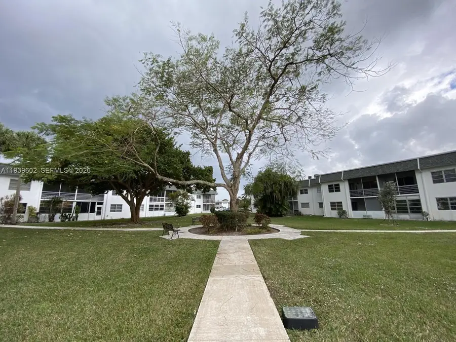 6505 Winfield Blvd #B-16, Margate, FL 33063 - Image #2