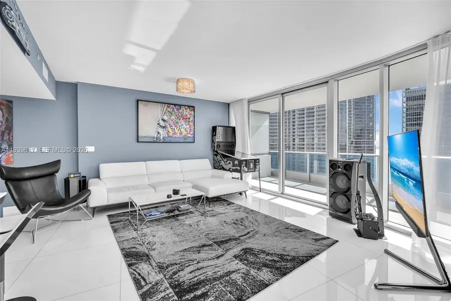 200 Biscayne Boulevard Way #4202, Miami, FL 33131 - Image #3