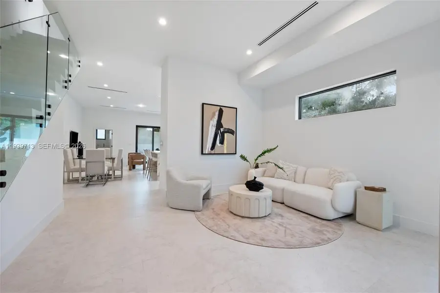 2939 Sw 21st St, Miami, FL 33145 - Image #2