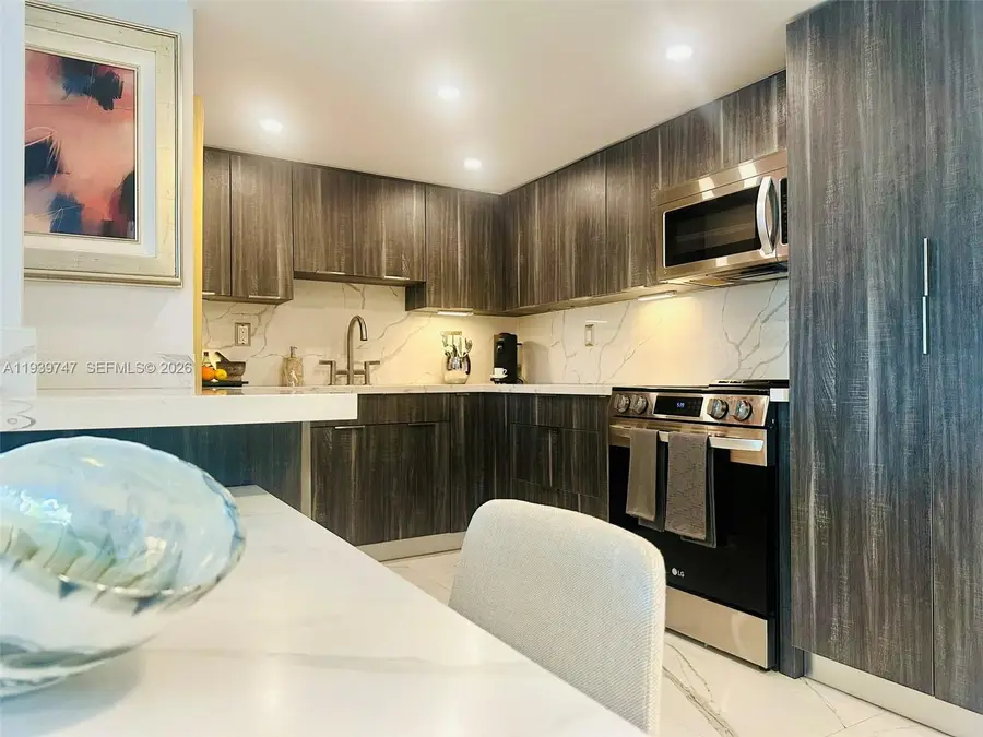 1740 NW N River Dr #626, Miami, FL 33125 - Image #3