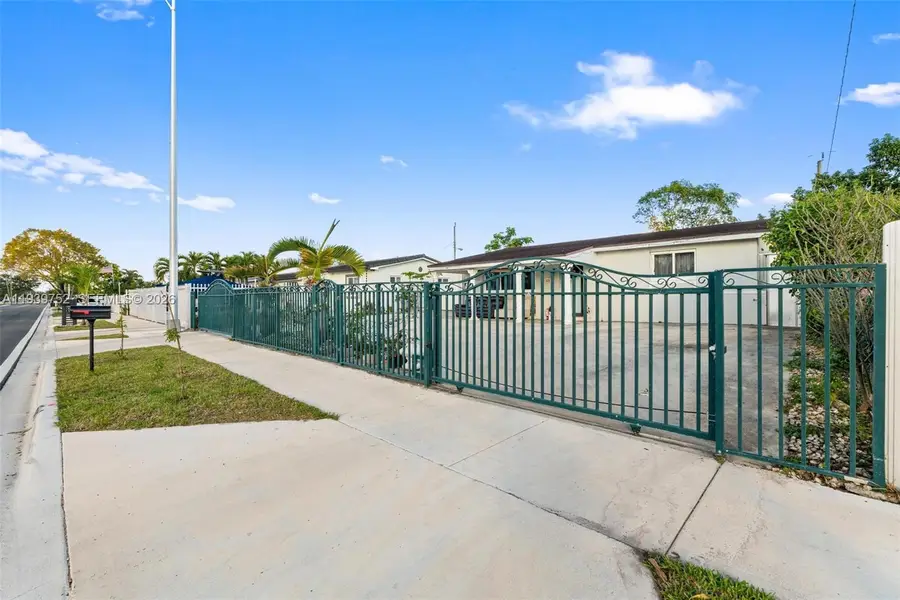 325 SE 9th Ave, Hialeah, FL 33010 - Image #2