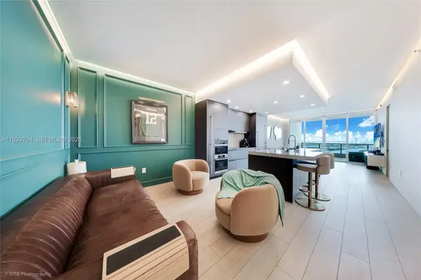 900 Biscayne Blvd #3105, Miami, FL 33132