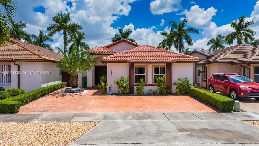945 NW 132nd Ave W, Miami, FL 33182 - Image #2