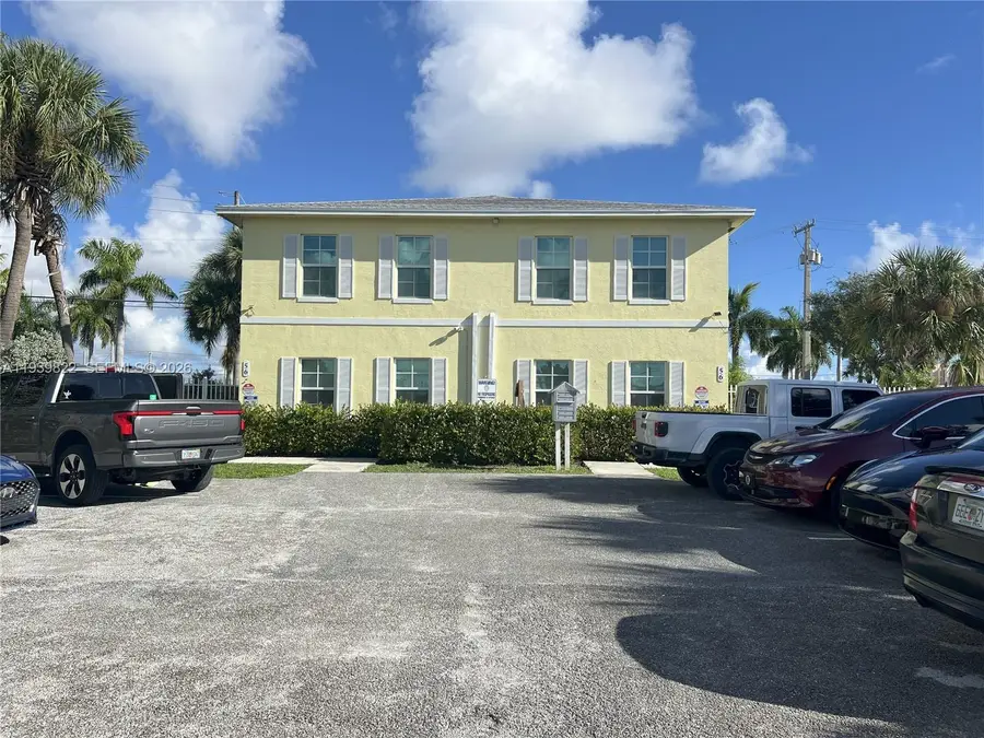 56 W 12th St, Riviera Beach, FL 33404 - #3