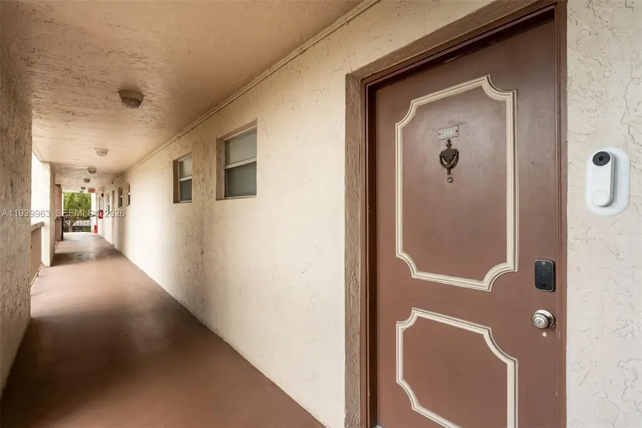 7100 Nova Dr #203A, Davie, FL 33317 - Image #2