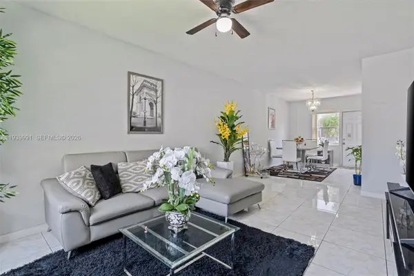 422 NW 84th St #422, Miami, FL 33150