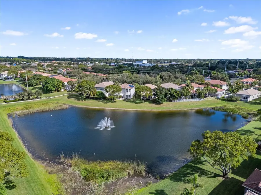 4135 Woodhill Pl, Boynton Beach, FL 33436 - #3