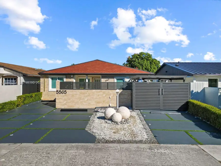 5565 NW 193rd Ln, Miami Gardens, FL 33055 - Image #2