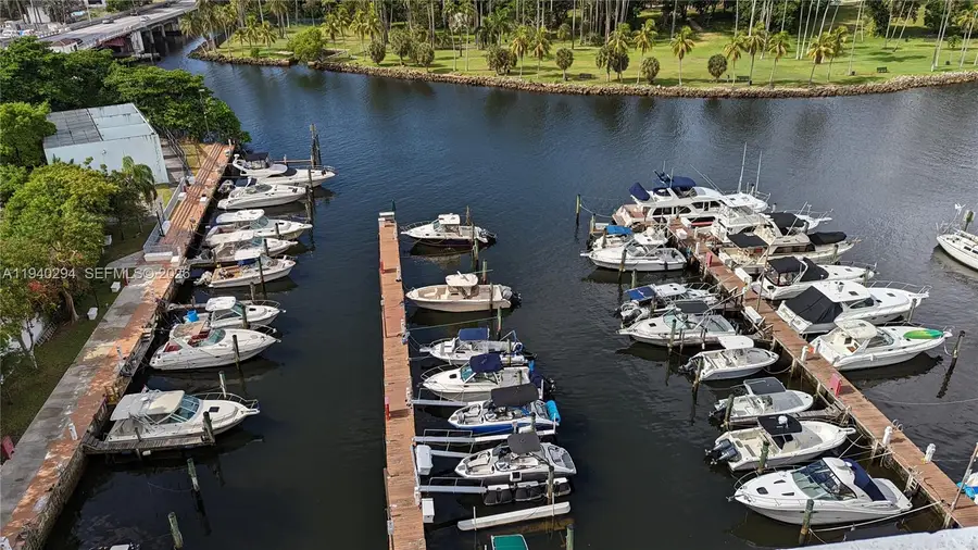 1700 NW North River Dr, Miami, FL 33125 - Image #3