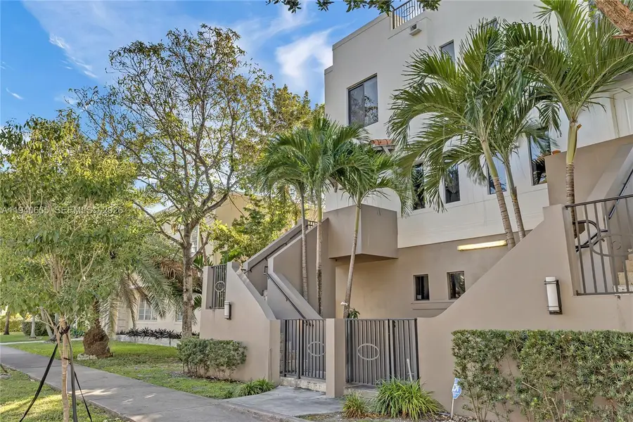 1405 Galiano St #4, Coral Gables, FL 33134 - Image #3