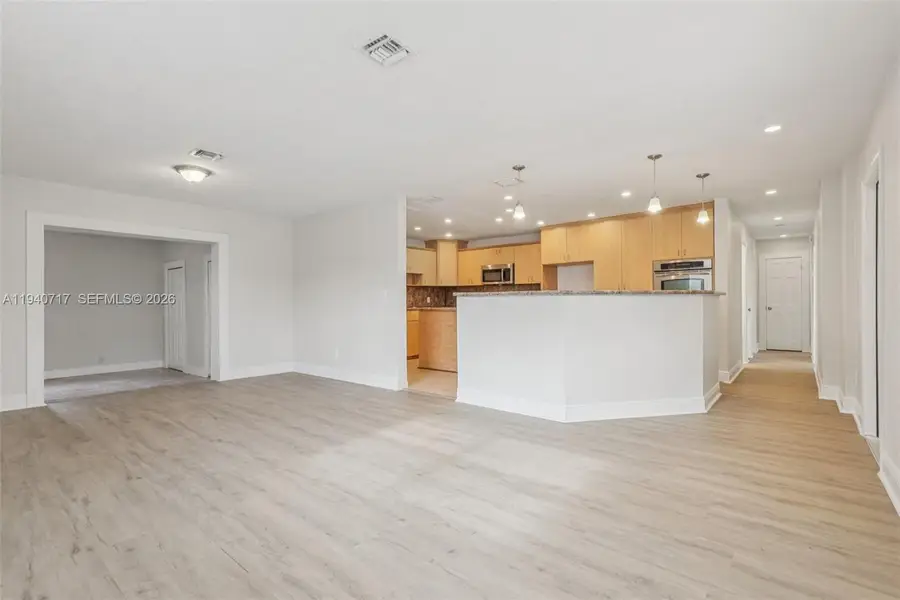 781 NW 183rd Dr, Miami Gardens, FL 33169 - Image #3