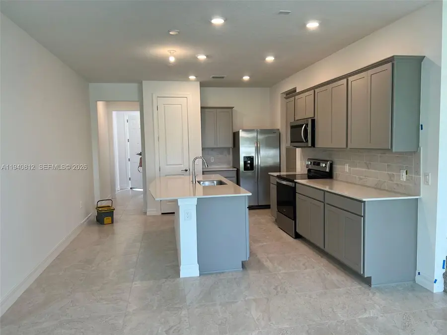 6121 Rancho Ln, Lake Worth, FL 33415 - Image #3