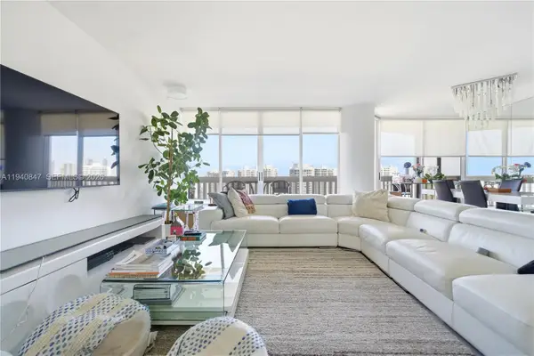 1000 W Island Blvd #2806, Aventura, FL 33160