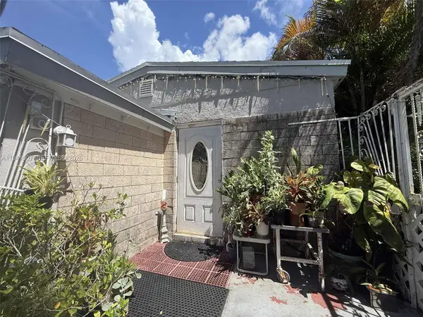 1535 NE 171st St, North Miami Beach, FL 33162