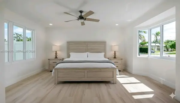 5713 NE 17th Ter, Fort Lauderdale, FL 33334