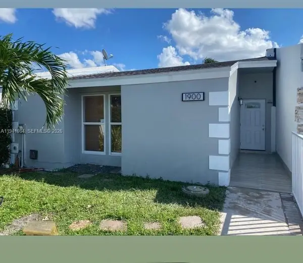 1900 W 72nd St, Hialeah, FL 33014