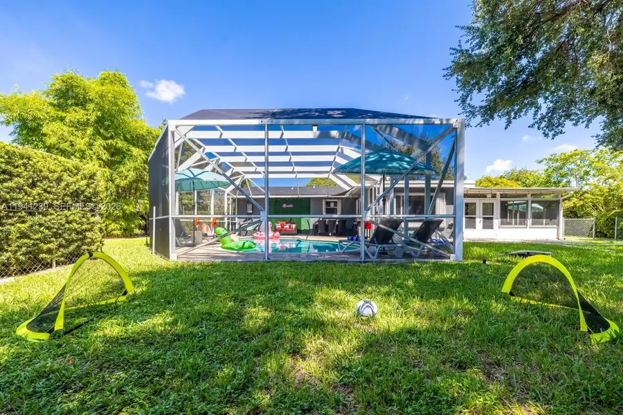 312 N Luna Ct, Hollywood, FL 33021 - Image #3