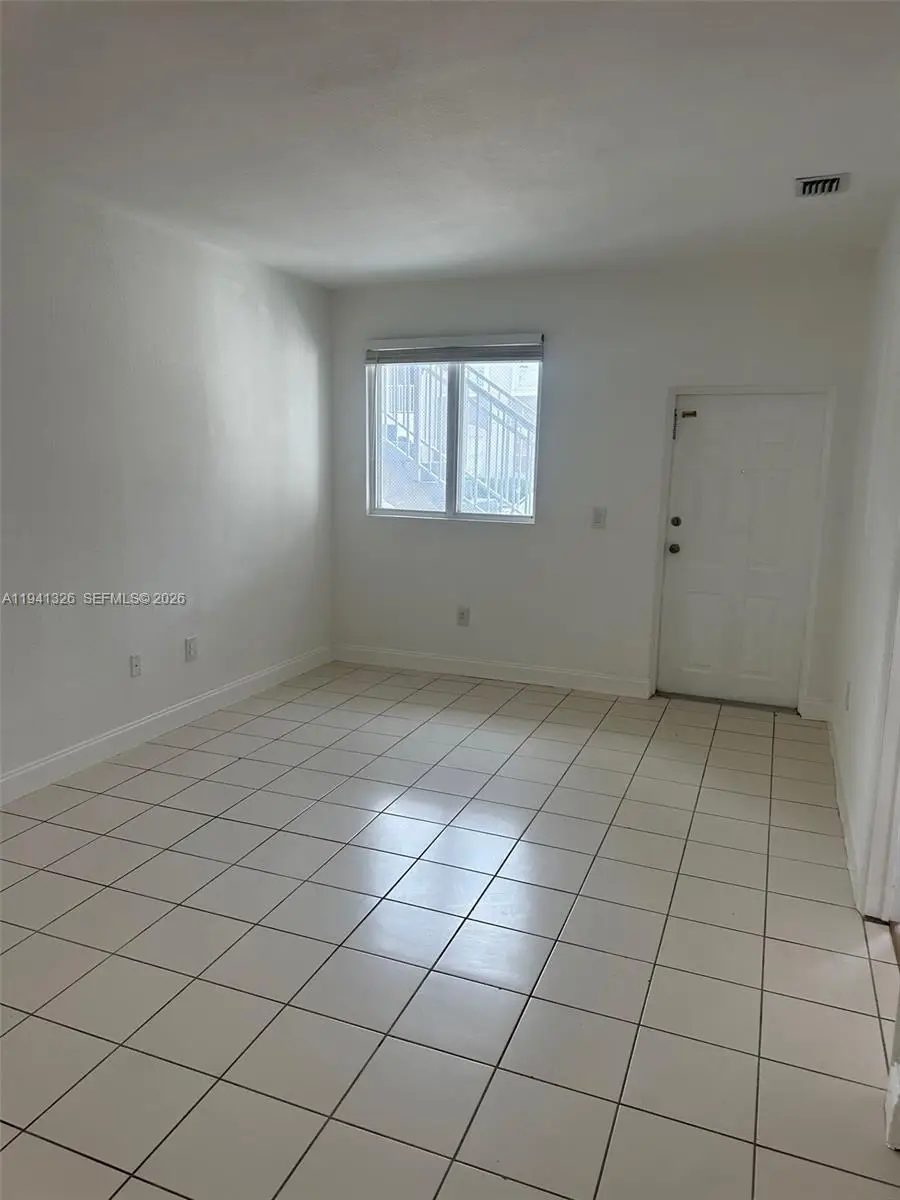 1663 SE 27th Dr #102, Homestead, FL 33035 - Image #3