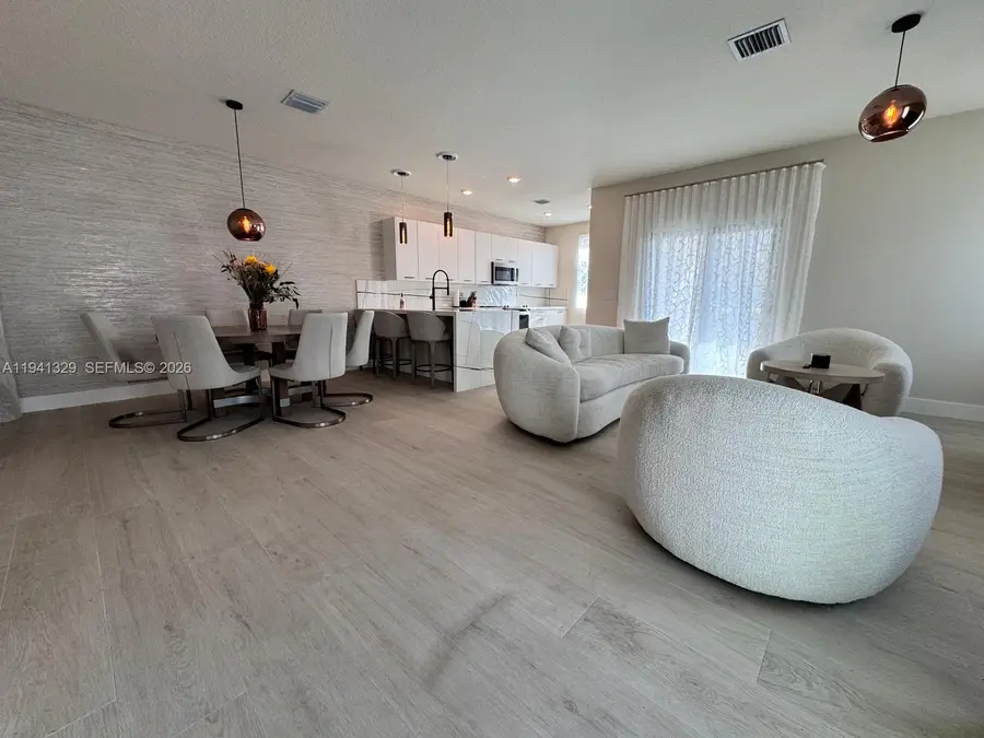 4250 NW 83rd Ave, Doral, FL 33166 - Image #3
