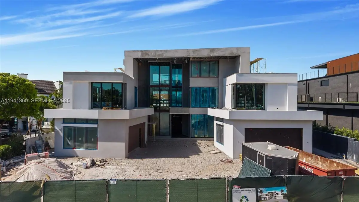 725 Middle River Dr, Fort Lauderdale, FL 33304 - Image #1