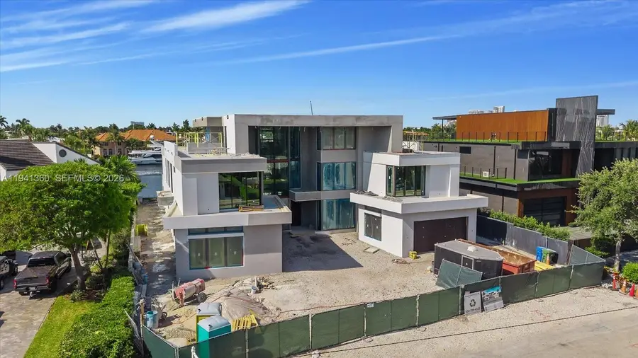 725 Middle River Dr, Fort Lauderdale, FL 33304 - Image #2