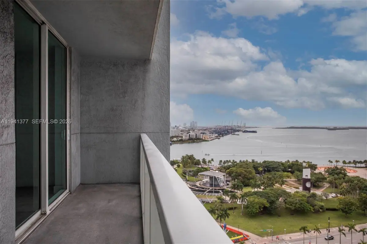244 Biscayne Blvd #2107, Miami, FL 33132 - Image #1