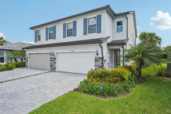 2343 Rollingwood Ct, Oakland Park, FL 33309