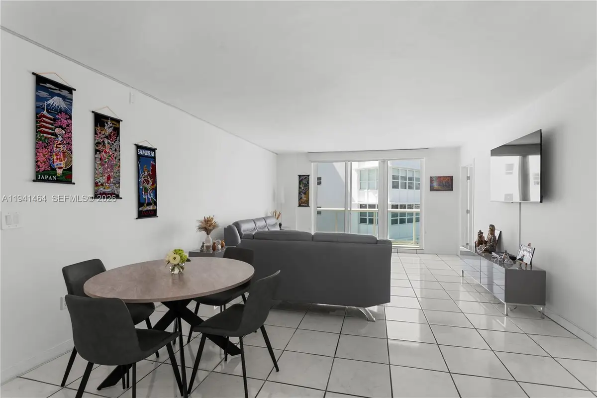 5001 Collins Ave #14C, Miami Beach, FL 33140 - #1