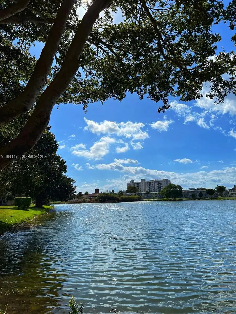 1670 NE 191st St #403-3, Miami, FL 33179 - Image #2