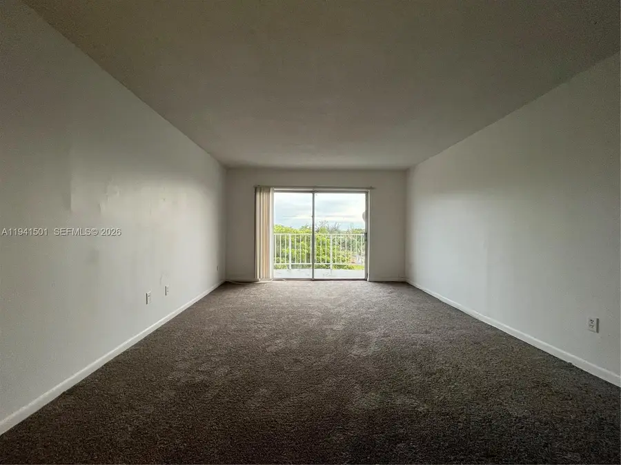 492 NW 165th St Rd #C-611, Miami, FL 33169 - Image #3