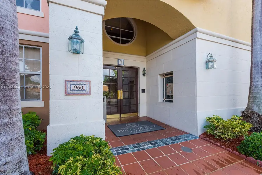 19601 E Country Club Dr #7104, Aventura, FL 33180 - Image #2