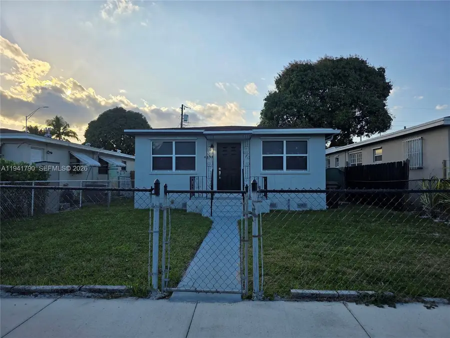 4310 E 9th Ln, Hialeah, FL 33013 - #3