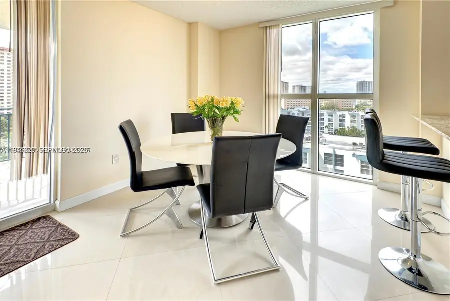 17555 Atlantic Blvd #902, Sunny Isles Beach, FL 33160 - Image #3