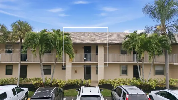 5501 Lakeside Dr #204, Margate, FL 33063