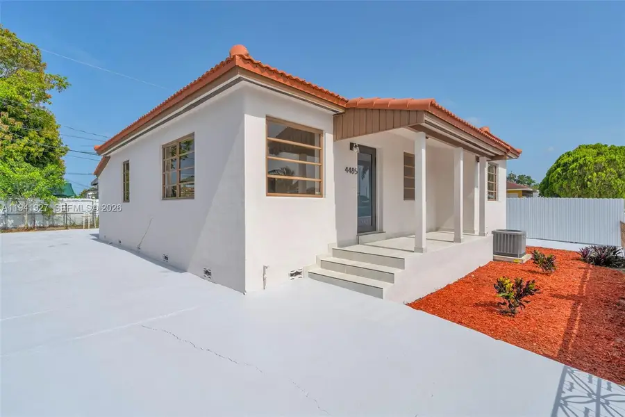 4485 E 8th Ave, Hialeah, FL 33013 - Image #2