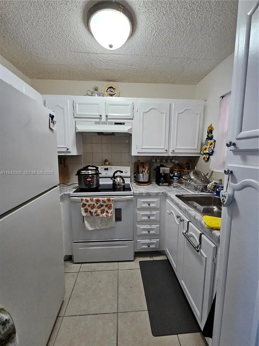 6820 W Flagler St #202, Miami, FL 33144 - Image #3