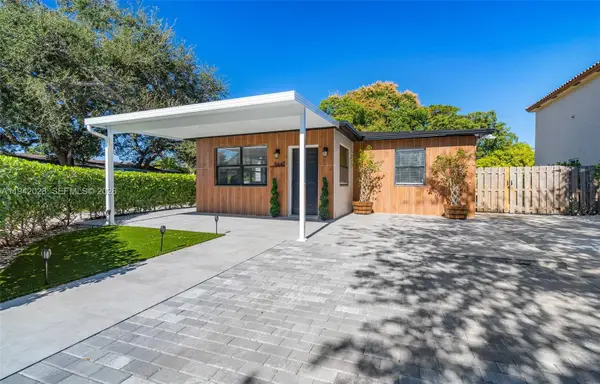 5647 Lincoln St #1-2, Hollywood, FL 33021