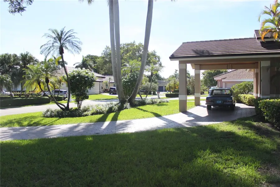 7439 SW 168th Ter, Palmetto Bay, FL 33157 - Image #2