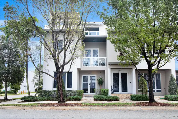 6405 NW 105th Ct, Doral, FL 33178