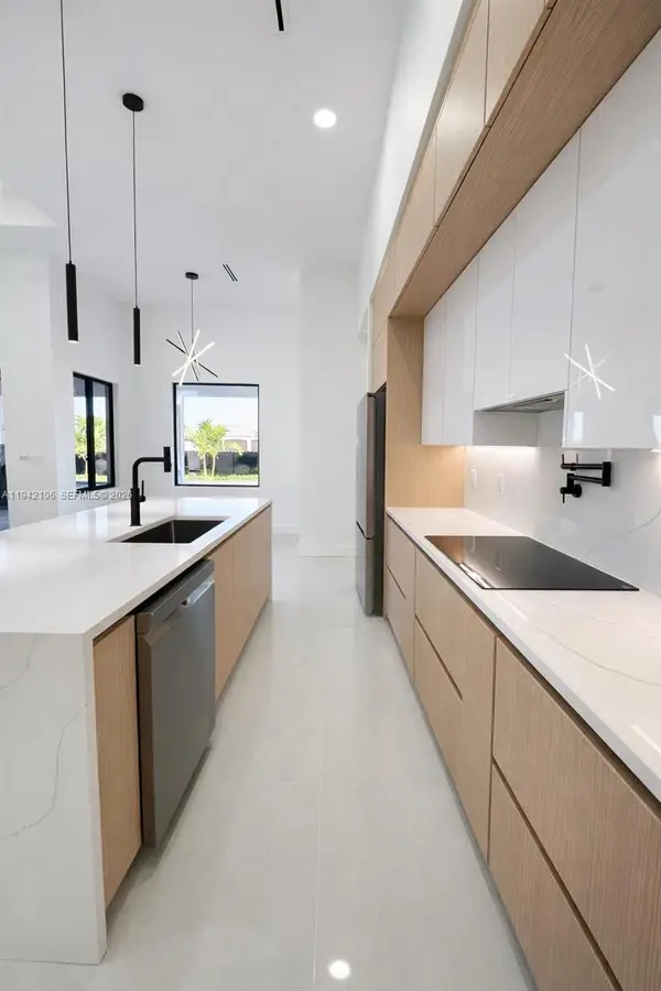 721 NW 37th Ave, Cape Coral, FL 33993